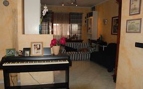 Anna VI Guest Home